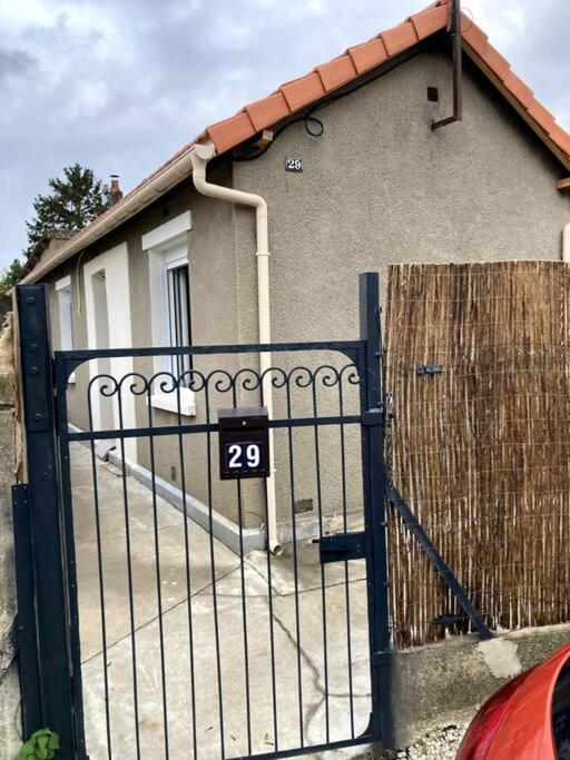 Jolie Maison Avec Courette Bourges Exterior foto